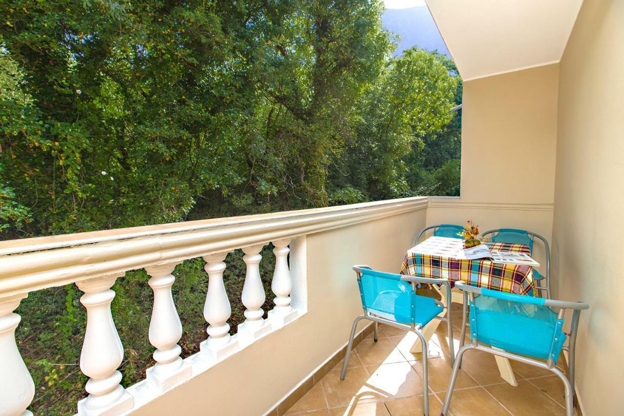 Apartments Villa Popovic Kotor Buitenkant foto