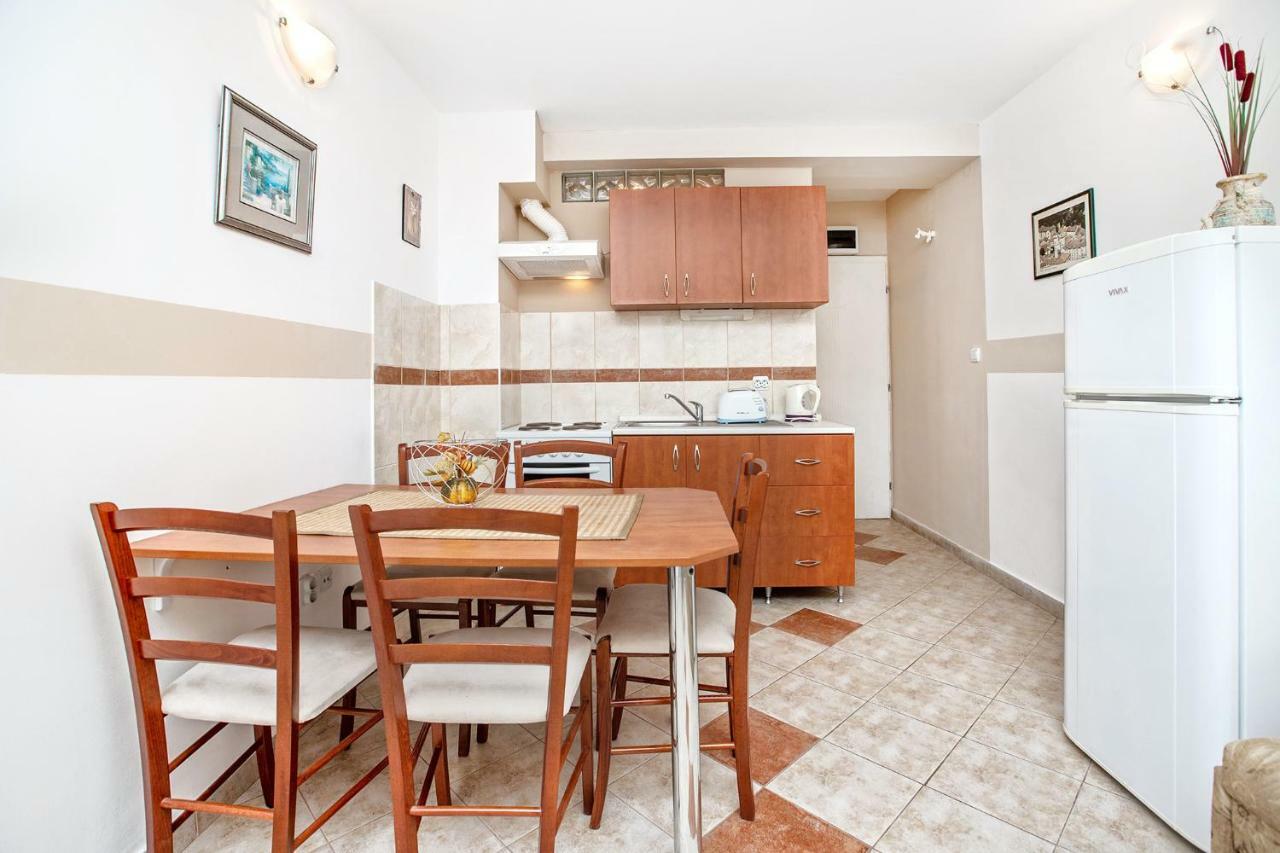Apartments Villa Popovic Kotor Buitenkant foto