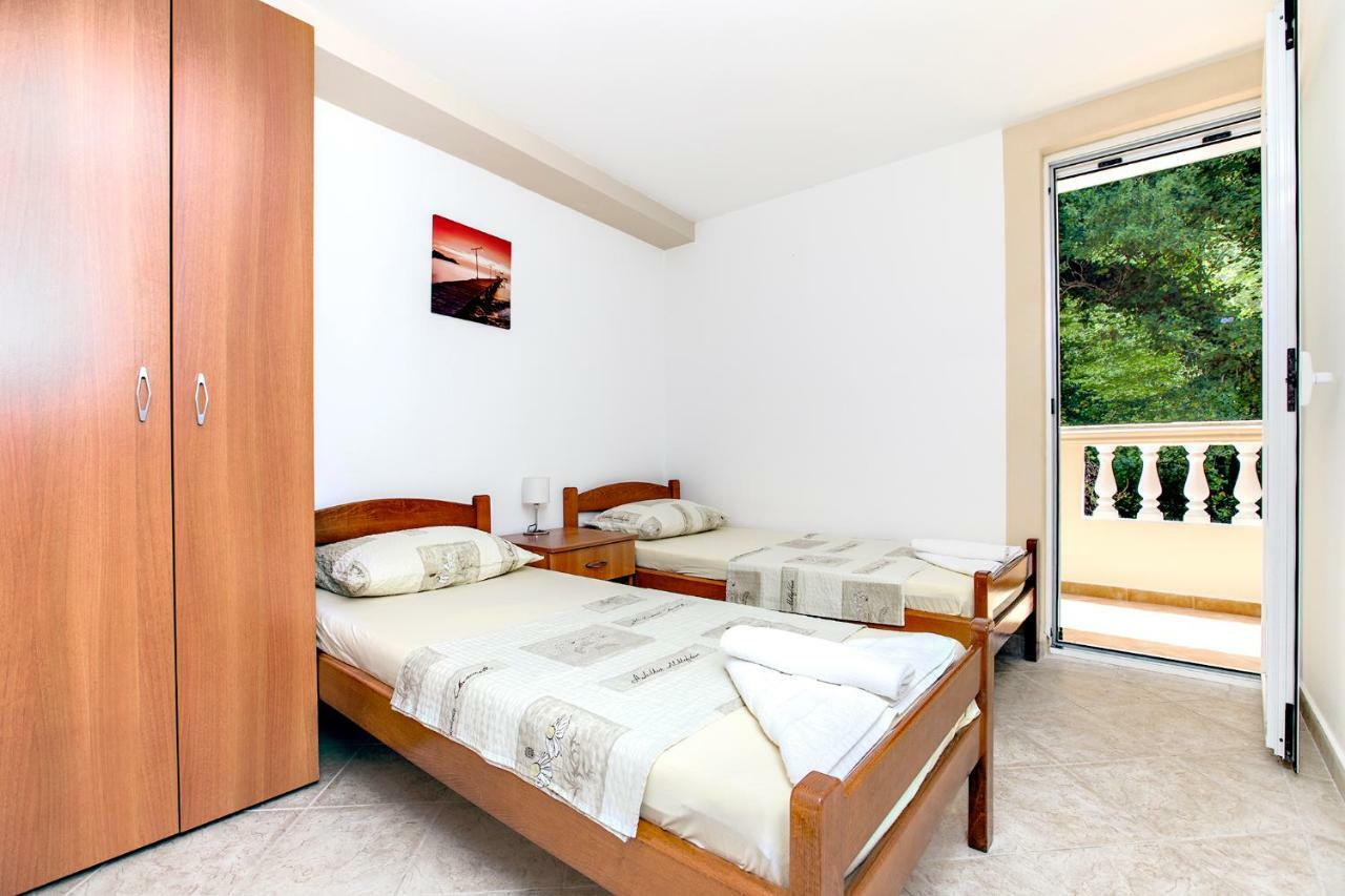 Apartments Villa Popovic Kotor Buitenkant foto