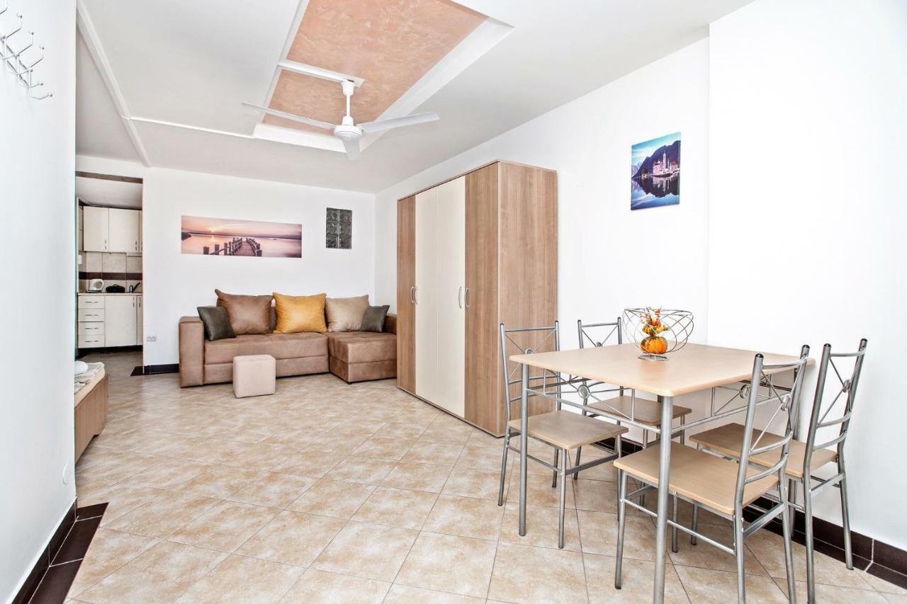 Apartments Villa Popovic Kotor Buitenkant foto