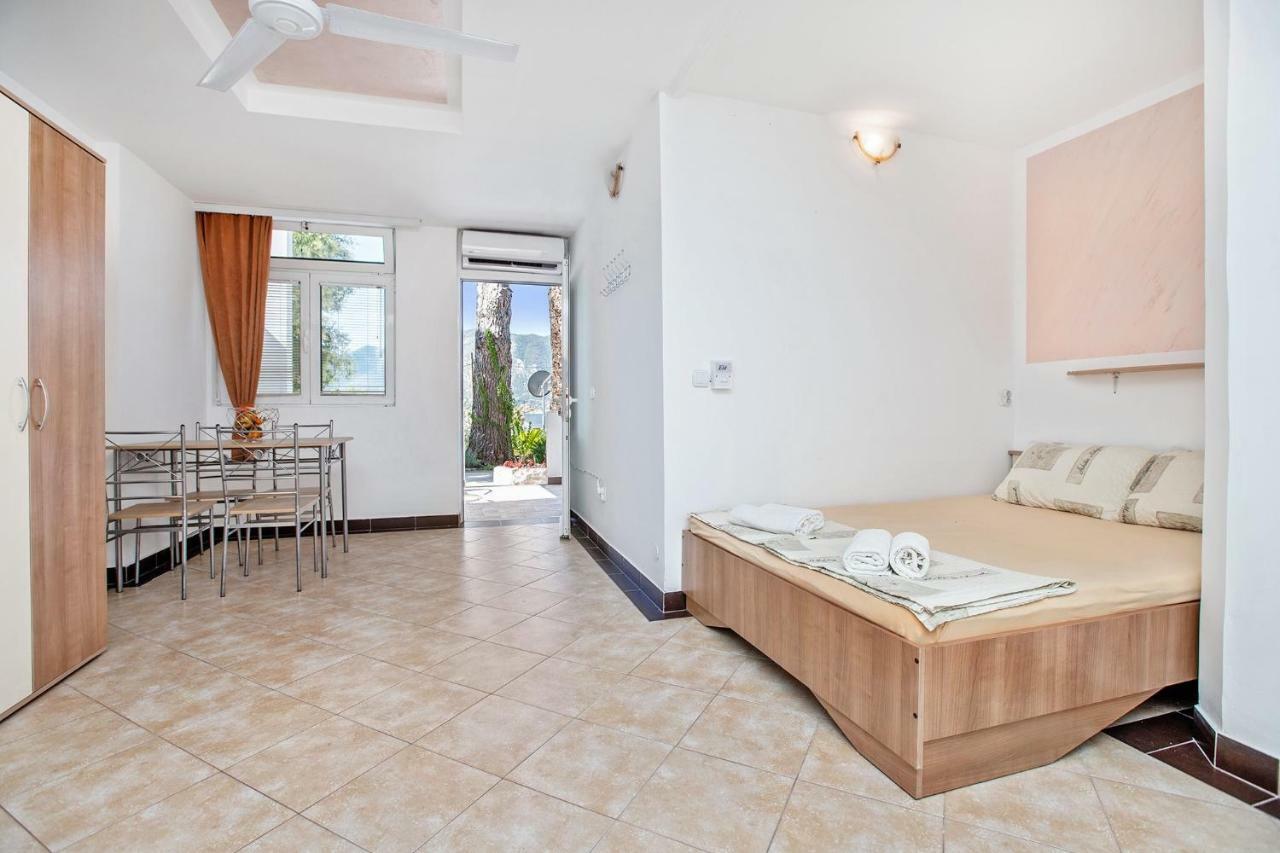 Apartments Villa Popovic Kotor Buitenkant foto