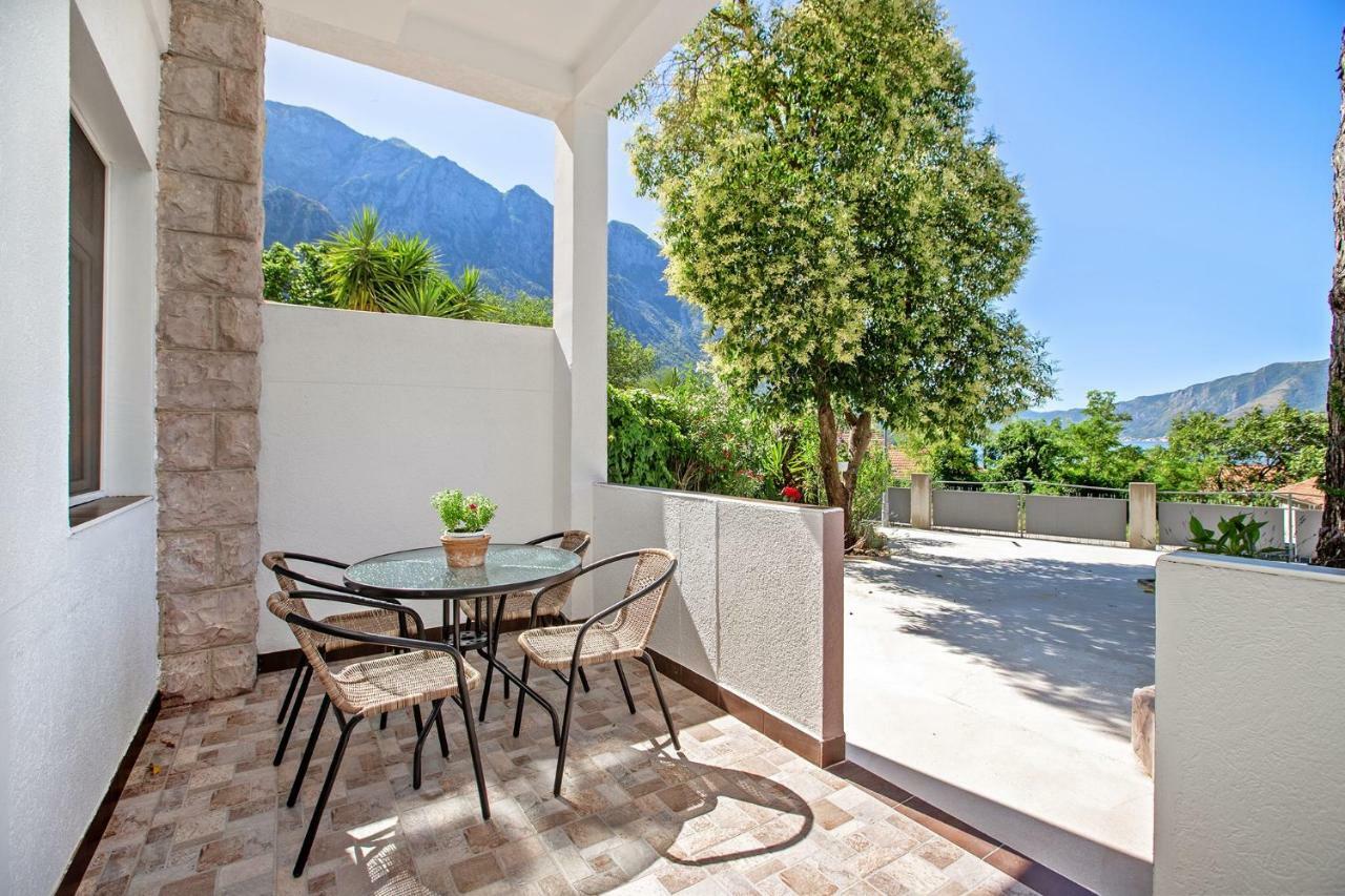 Apartments Villa Popovic Kotor Buitenkant foto