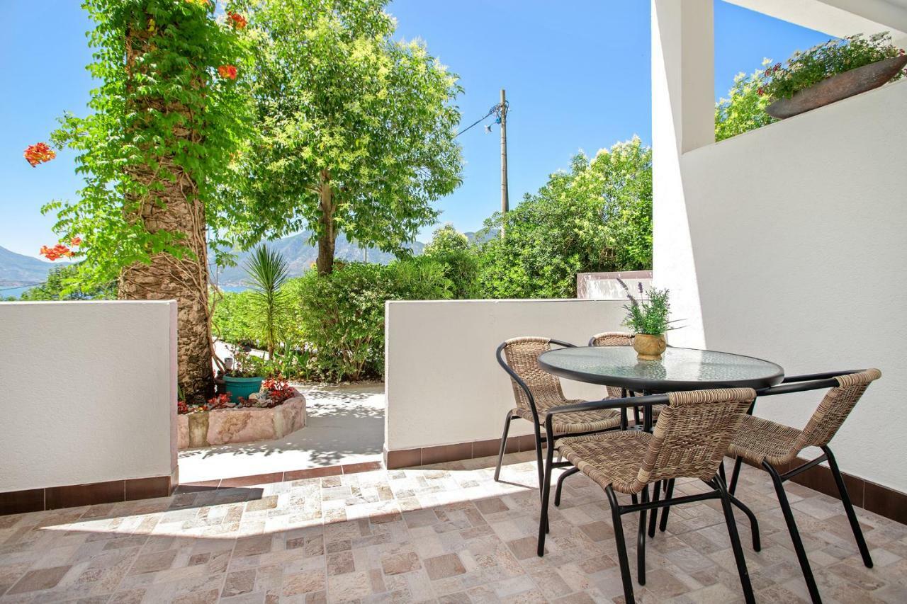 Apartments Villa Popovic Kotor Buitenkant foto