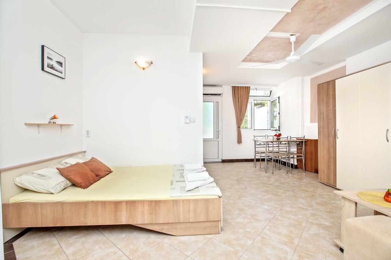 Apartments Villa Popovic Kotor Buitenkant foto